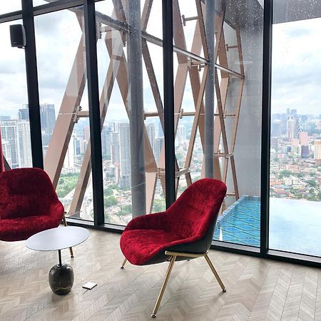 Scarletz Suites By Mykey Kuala Lumpur Kültér fotó Sky Pool