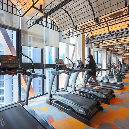 Scarletz Suites By Mykey Kuala Lumpur Kültér fotó The gym at the 39th floor