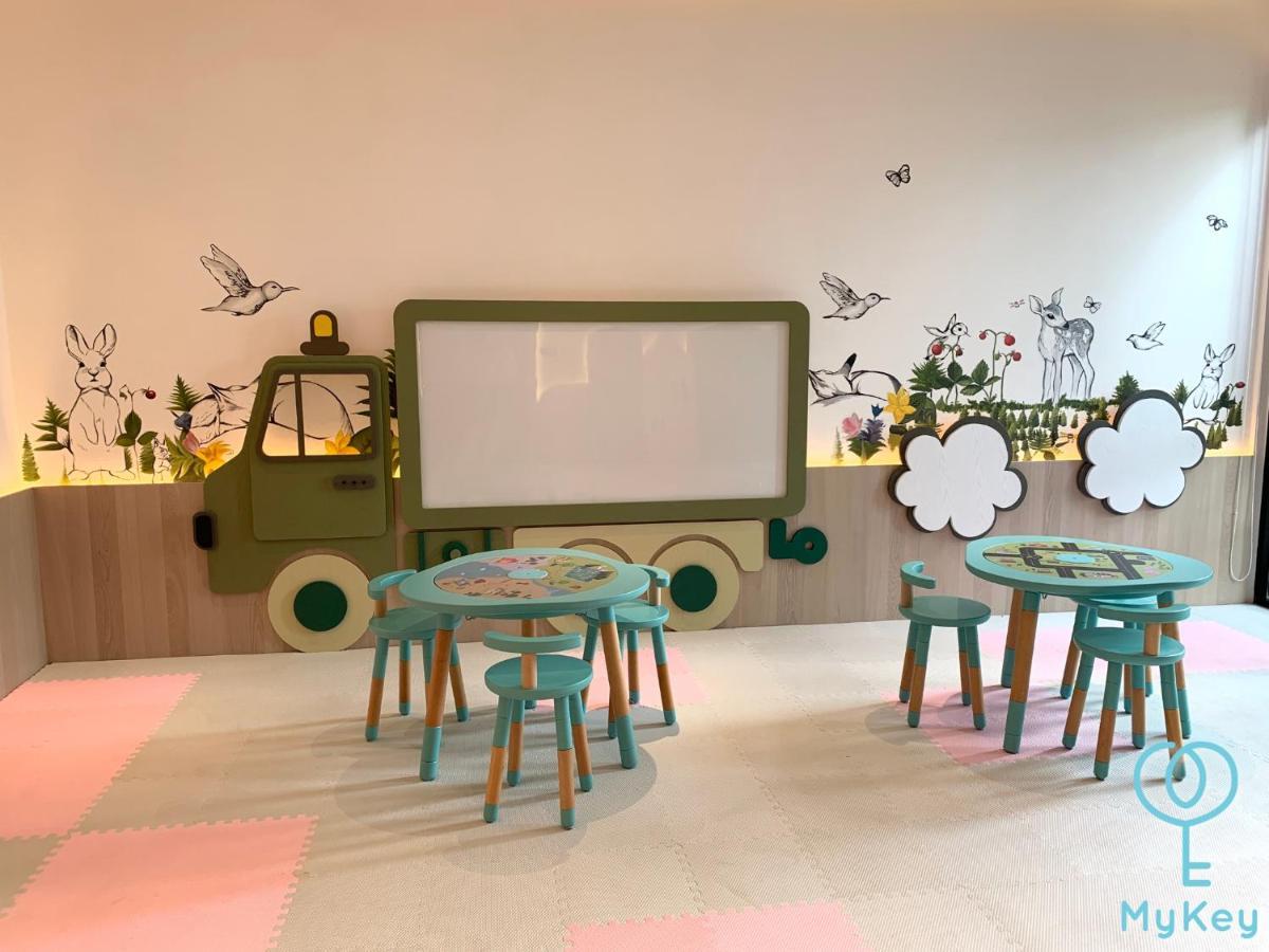 Scarletz Suites By Mykey Kuala Lumpur Kültér fotó A classroom at MyKey