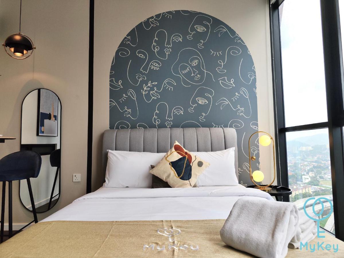 Scarletz Suites By Mykey Kuala Lumpur Kültér fotó Deluxe Room