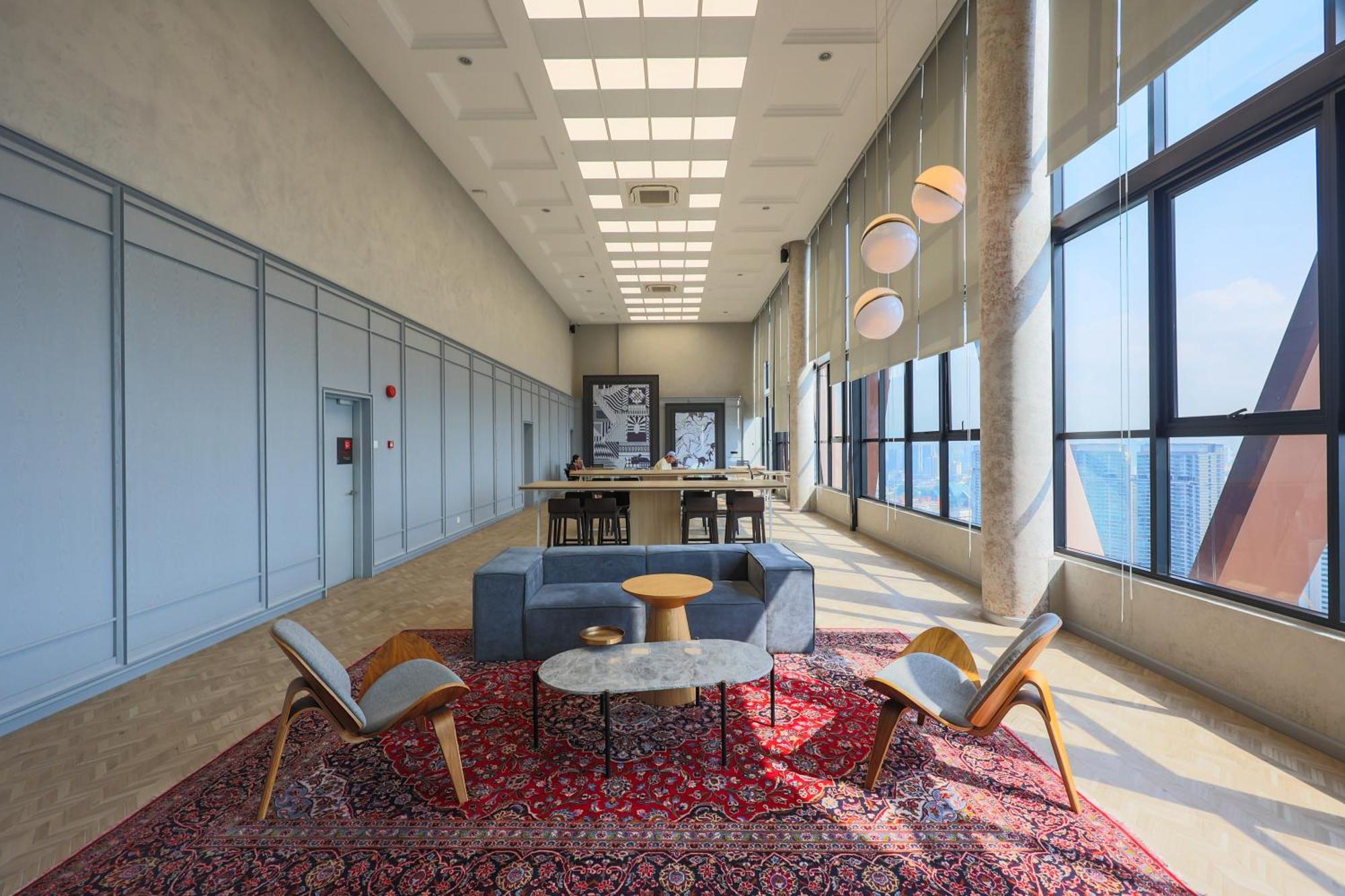 Scarletz Suites By Mykey Kuala Lumpur Kültér fotó The 10th floor of the building